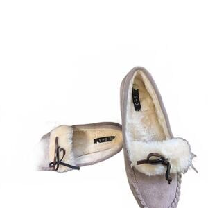 Women's Cozy Faux Fur Lined Moccasin Slippers, Size 7, NEW!